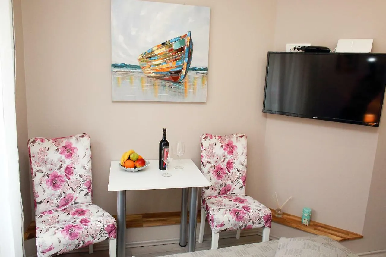 Split Old Town Apartment 0*,
